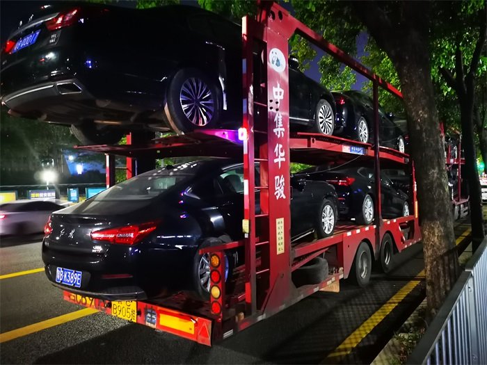 我可以在托運的汽車中放置其他物品嗎？私家車托運